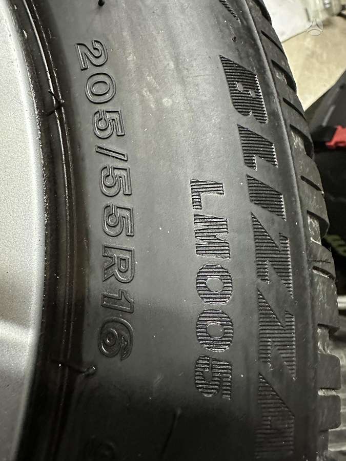 Bridgestone, зимние 205/55 R16
