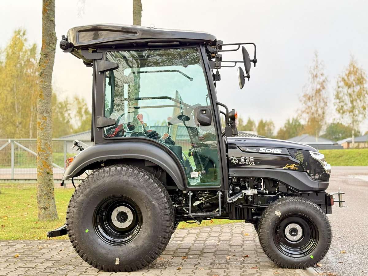 Solis S26 9+9, tractors