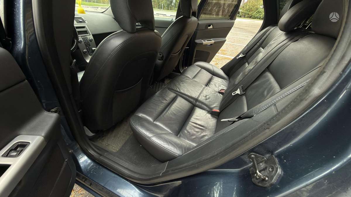 Volvo V50, 2.4 l., wagon