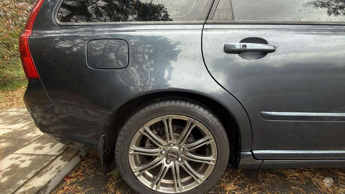 Volvo V50, 2.4 l., wagon