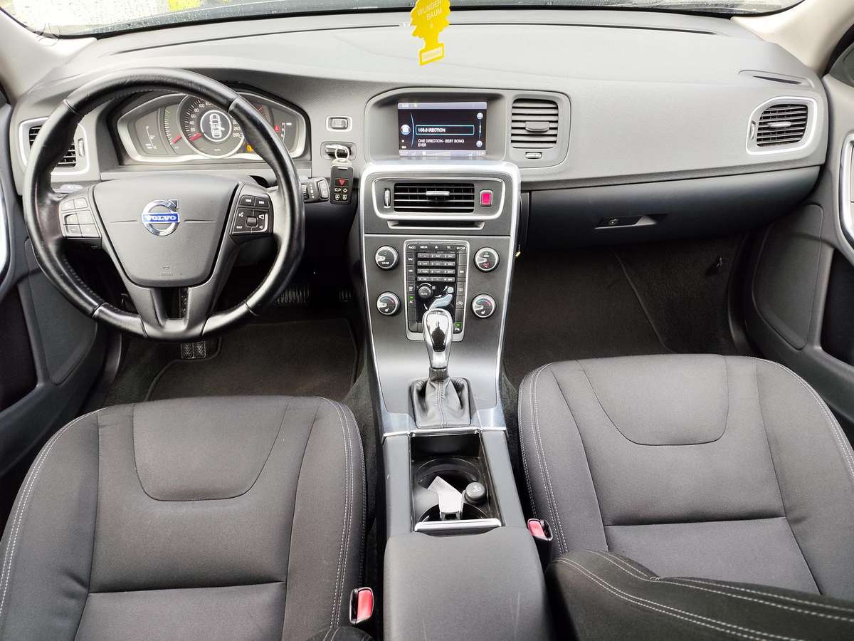 Volvo V60, 2.4 l., universalas