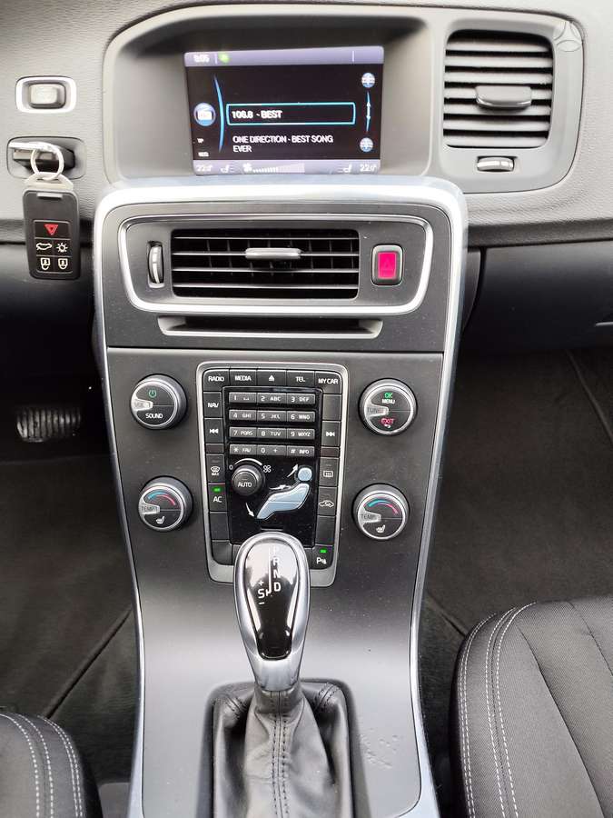 Volvo V60, 2.4 l., wagon