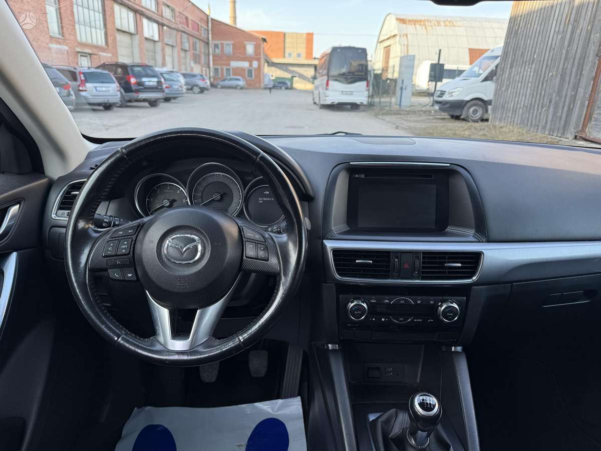 Mazda CX-5, 2.2 l., off-road / crossover