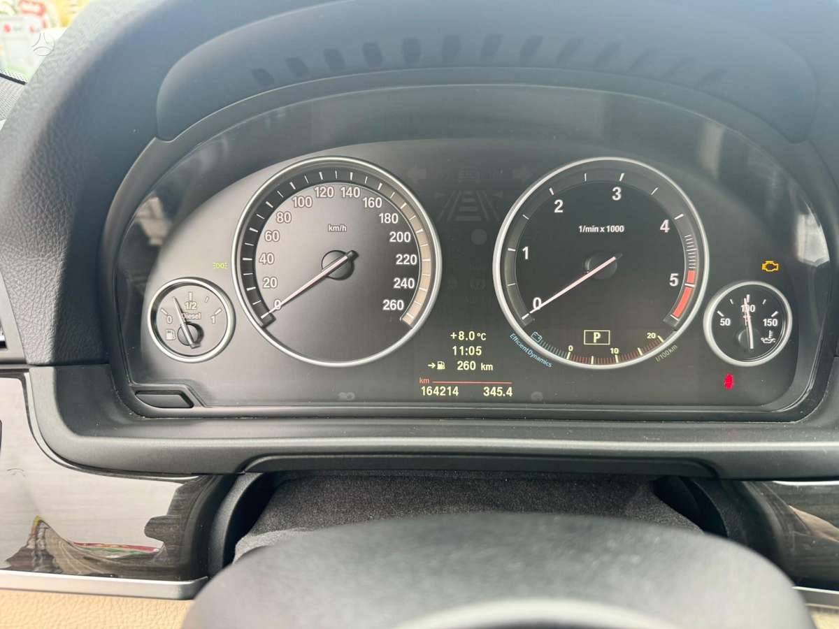 BMW 530, Седан