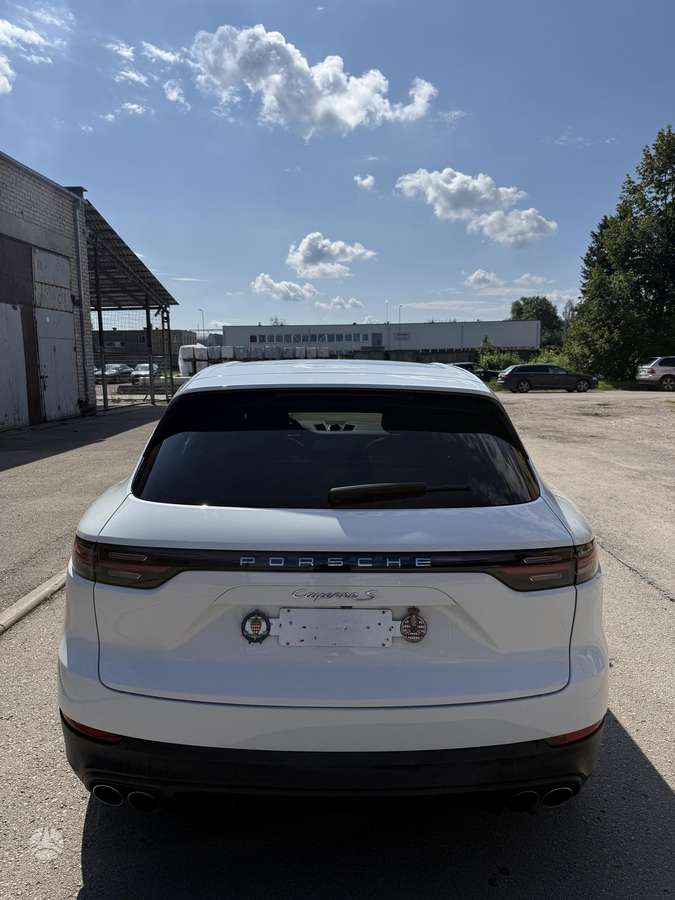 Porsche Cayenne, 2.9 l., off-road / crossover