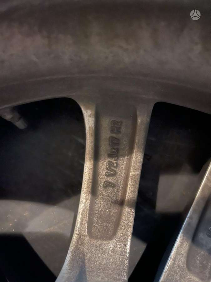 BMW, lengvojo lydinio, R17