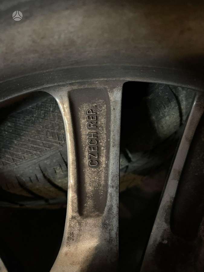 BMW, lengvojo lydinio, R17