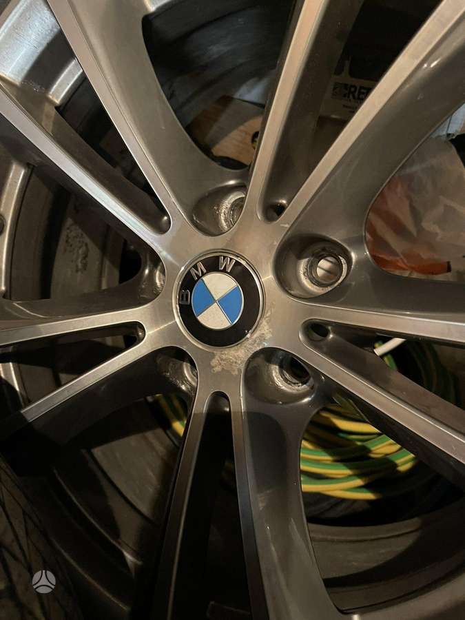 BMW, lengvojo lydinio, R17