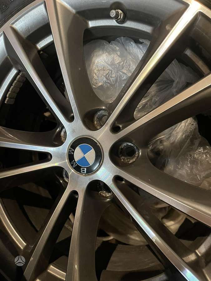 BMW, lengvojo lydinio, R17
