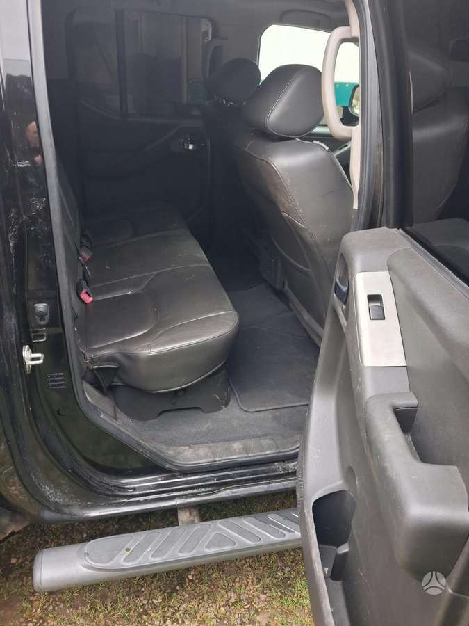 Nissan Navara, Внедорожник / Кроссовер
