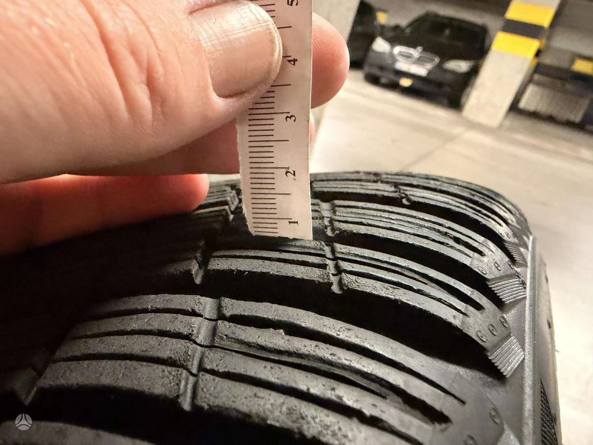 Pirelli P Zero Winter 2, žieminės 245/40 R19
