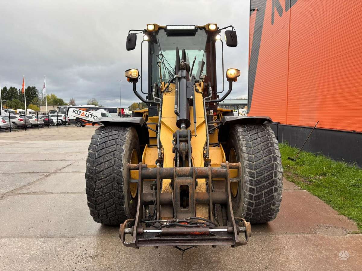 Caterpillar 930 H, frontal loader