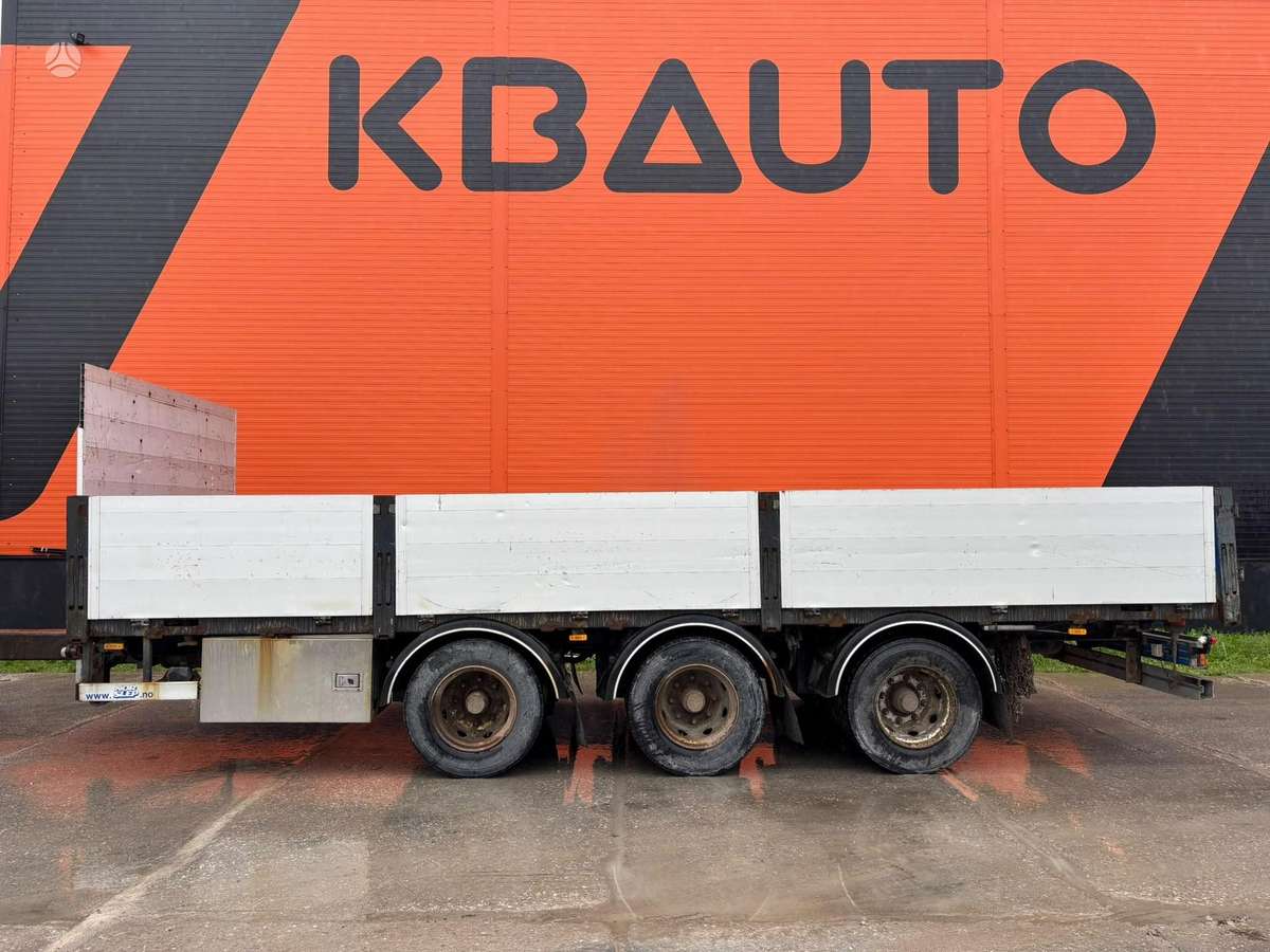 -Kita- PHV-24P, bortinės