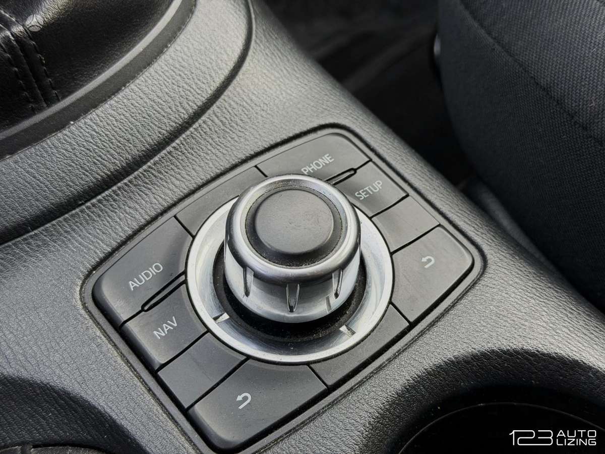 Mazda CX-5, 2.2 l., off-road / crossover