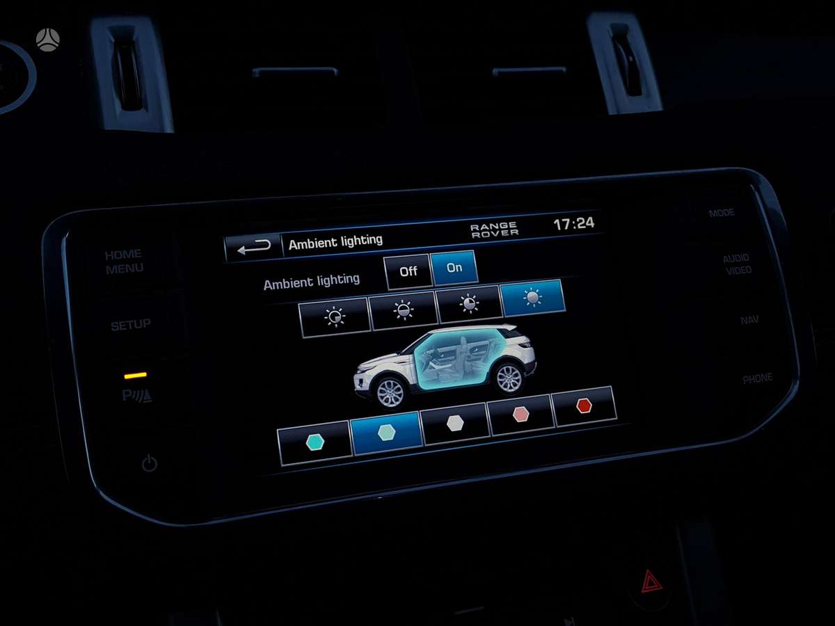 Land Rover Evoque, 2.2 l., off-road / crossover