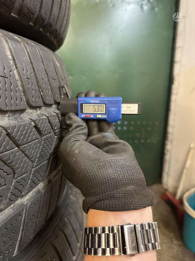 Pirelli Scorpion Winter, зимние 275/45 R20