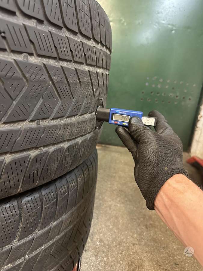 Pirelli Scorpion Winter, зимние 275/45 R20