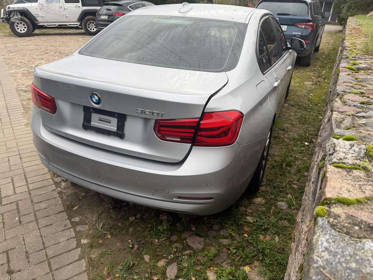 BMW 320, 2.0 l., Седан