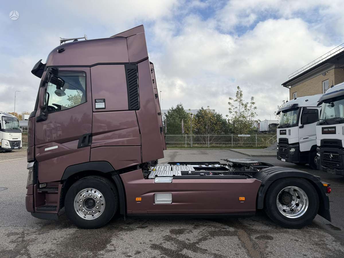 Renault T 440 HIGH DTI13 MAXISPACE T4x2 E6, single sleeper