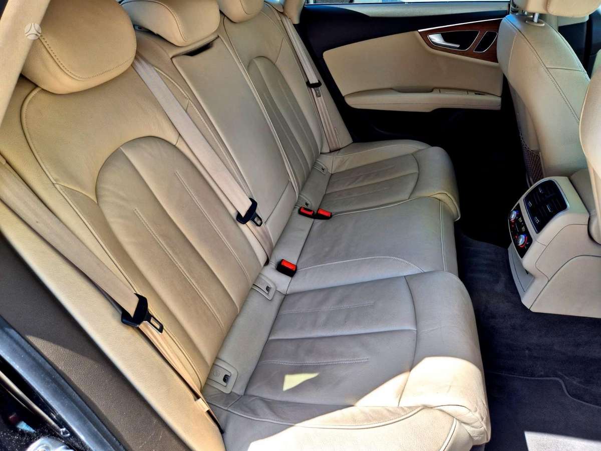 Audi A7, 3.0 l., Седан