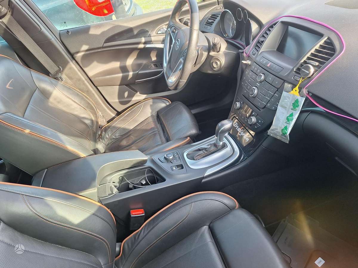Opel Insignia, 2.0 l., Универсал