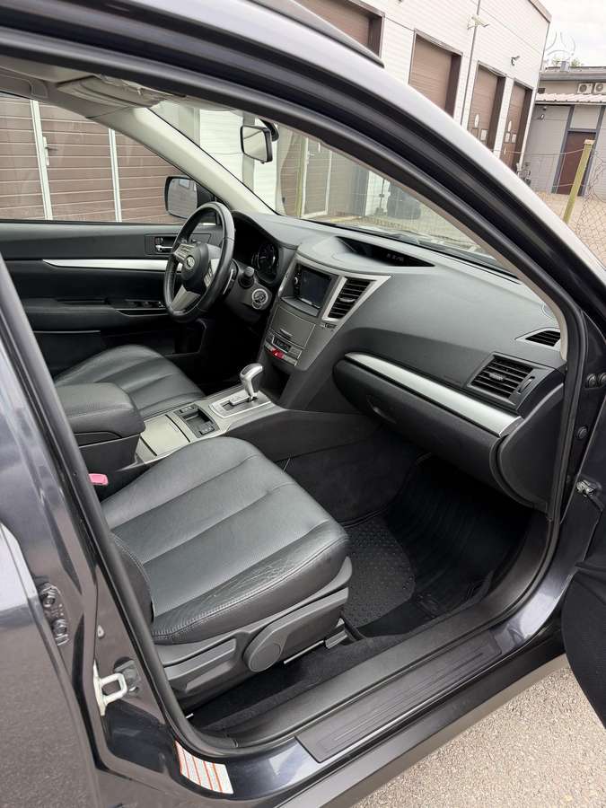 Subaru Outback, 2.5 l., Универсал