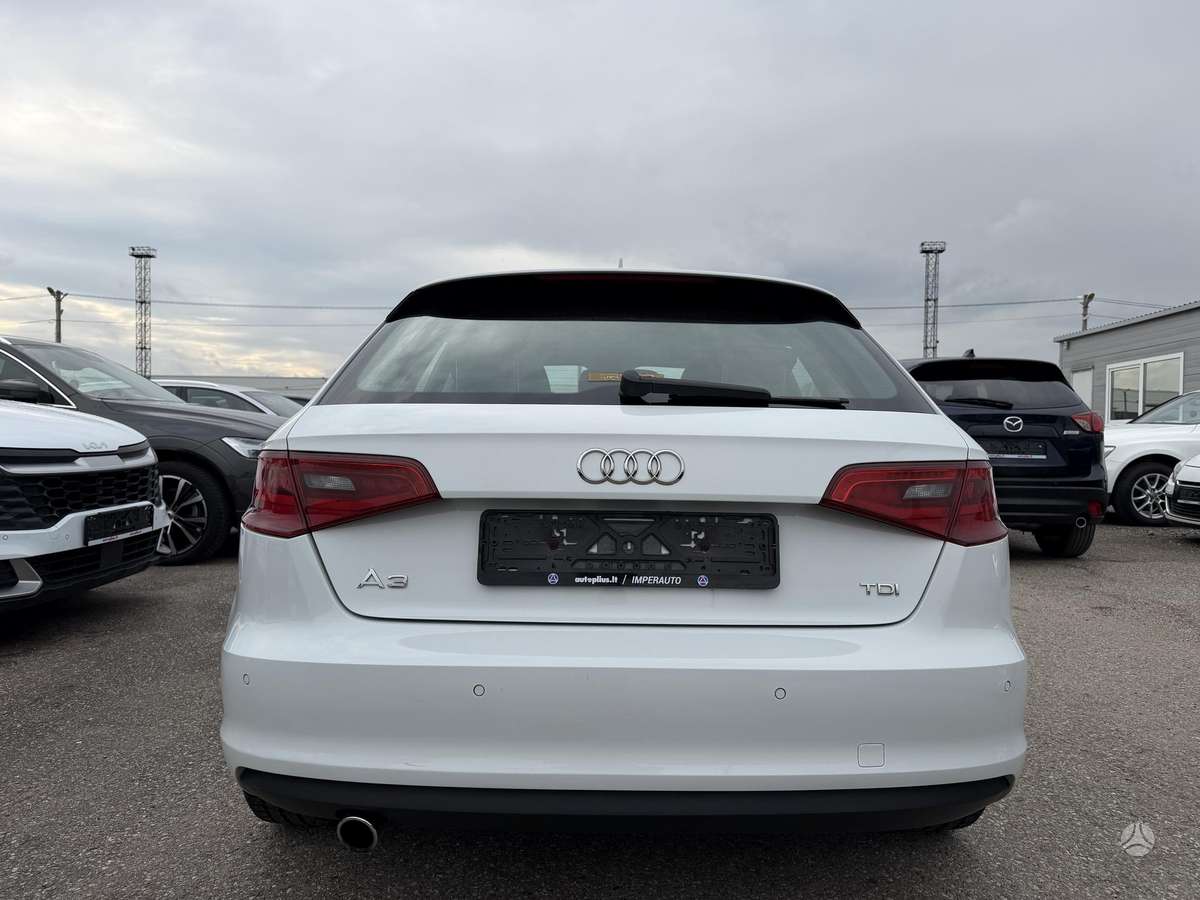 Audi A3, 1.6 l., hatchback