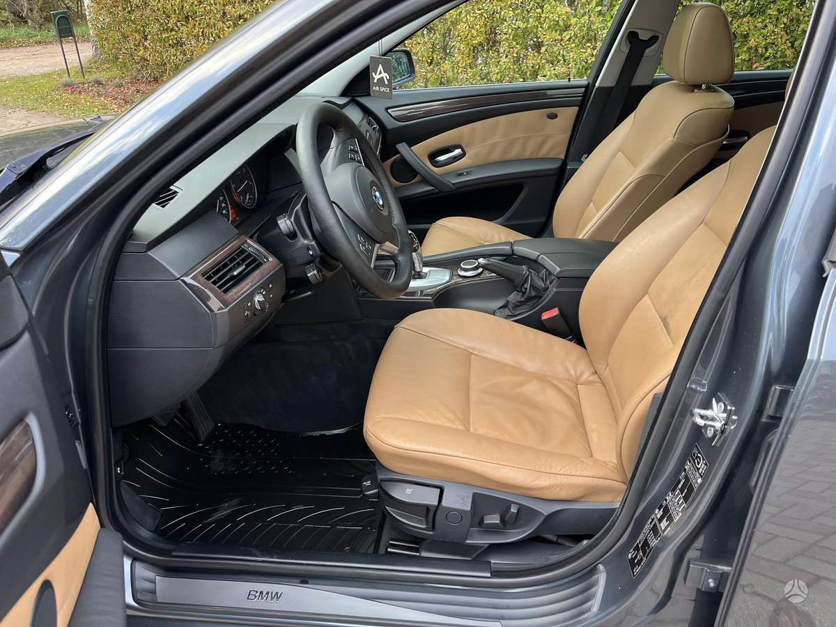 BMW 525, 3.0 l., Универсал