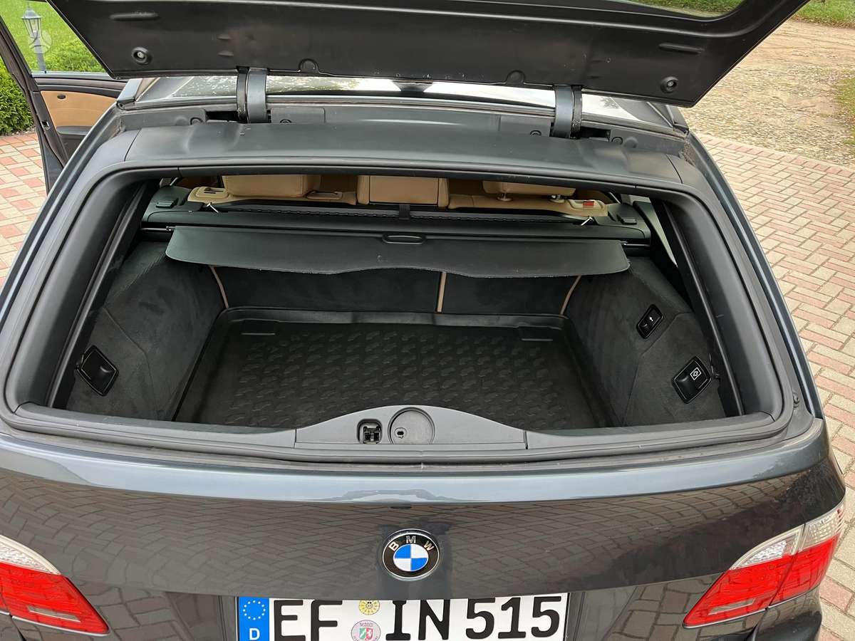 BMW 525, 3.0 l., Универсал