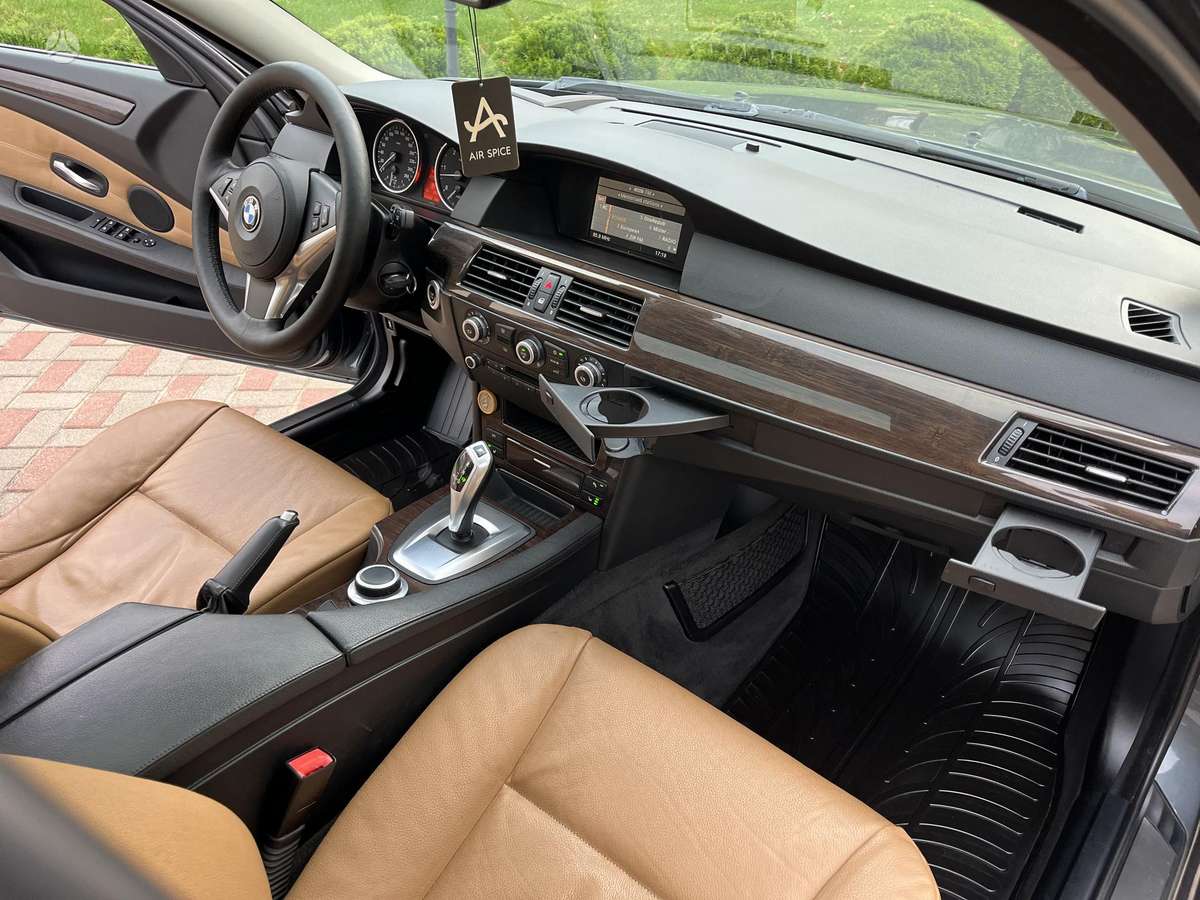 BMW 525, 3.0 l., Универсал