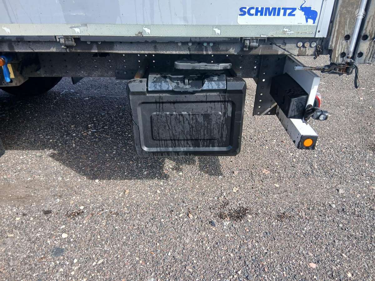 Schmitz SCB*S3T, бортовые с пологами