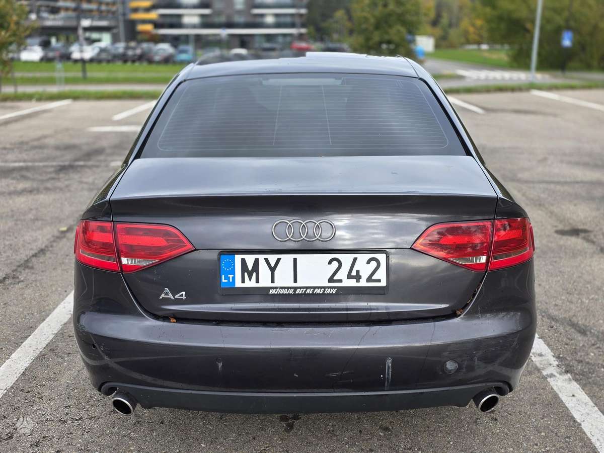 Audi A4, 2.7 l., Седан