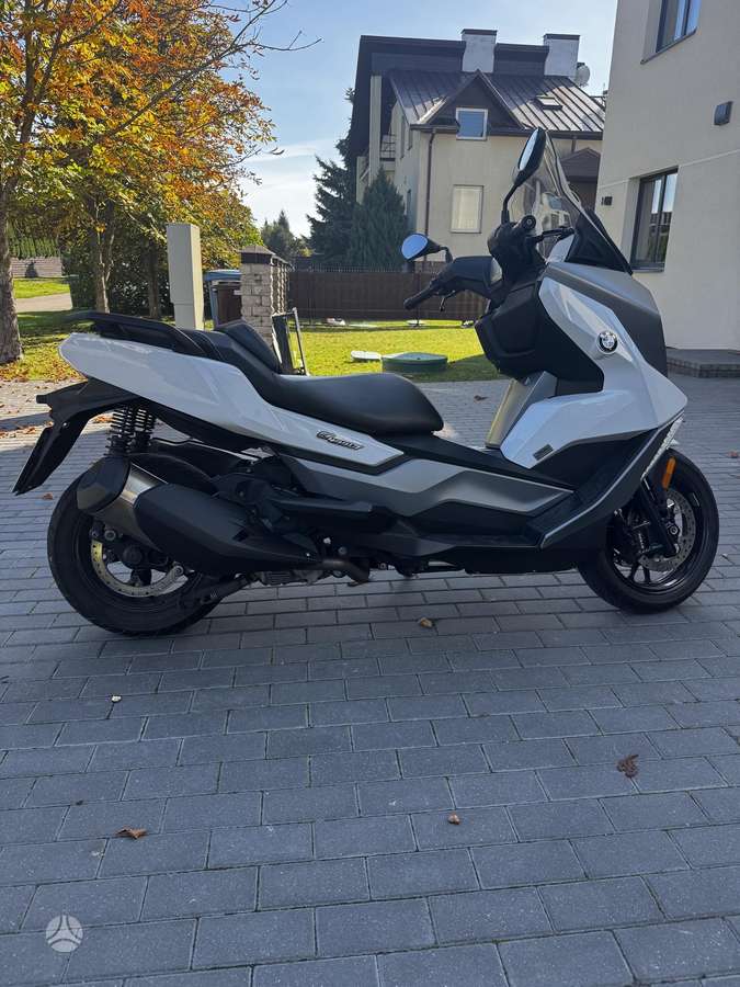 BMW C 400 GT 350cc, scooters / mopeds