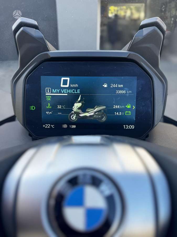 BMW C 400 GT 350cc, scooters / mopeds