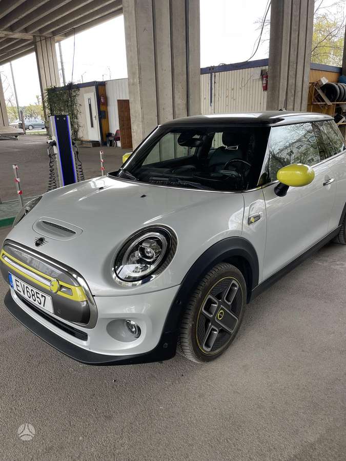 Mini Cooper SE, 34 kWh, hatchback