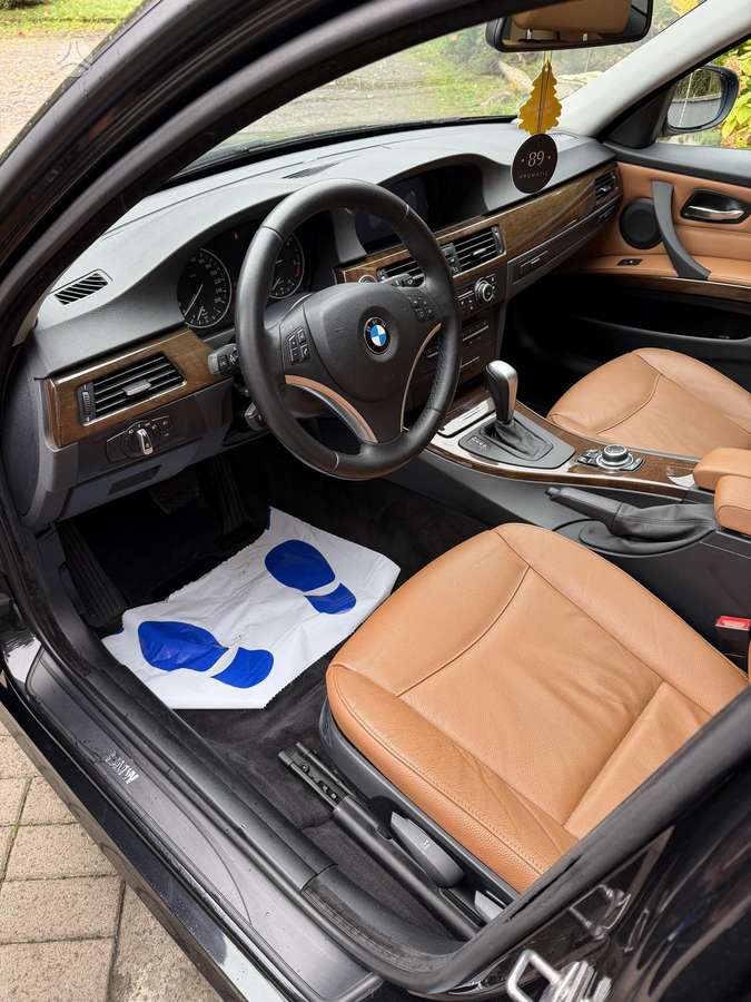 BMW 320, 1.8 l., wagon