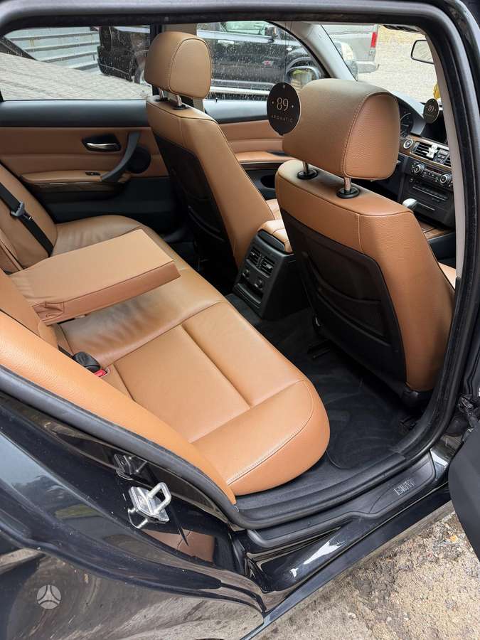 BMW 320, 1.8 l., wagon