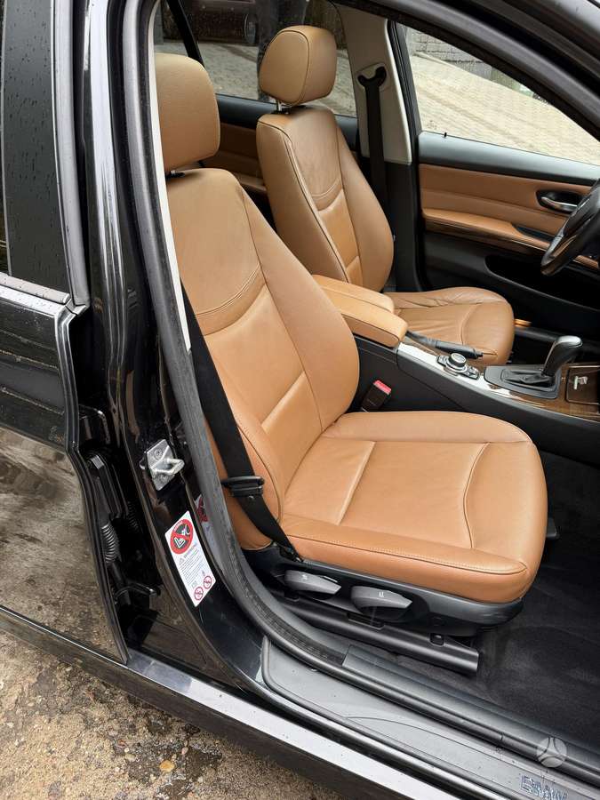 BMW 320, 1.8 l., wagon