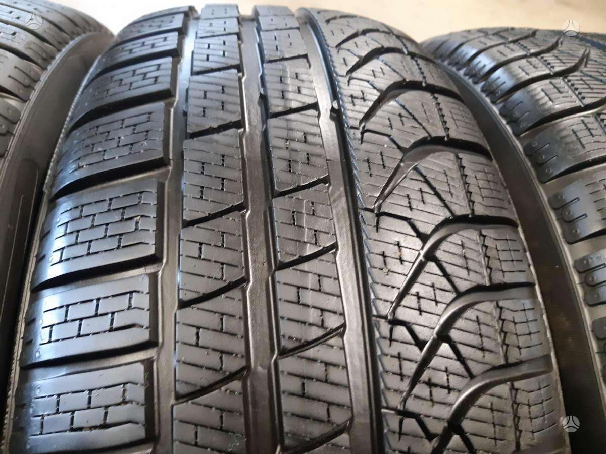 Pirelli 2025m 95% PZero Winter, всесезонные 245/50 R19