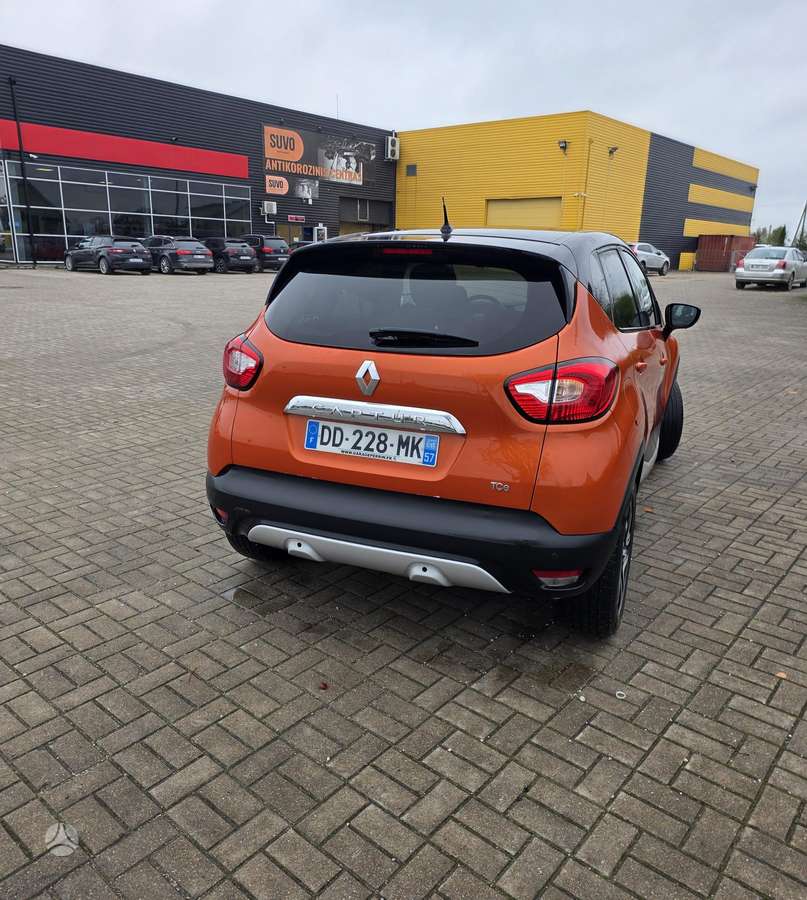 Renault Captur, 1.2 l., off-road / crossover