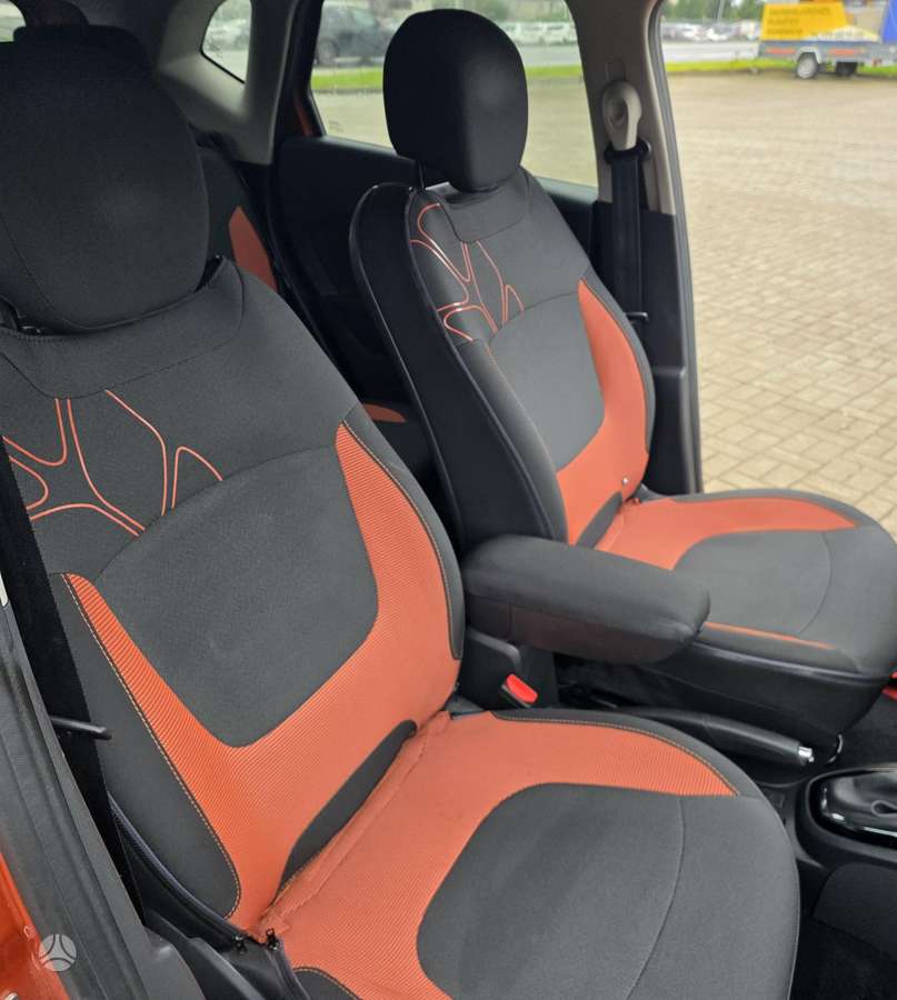 Renault Captur, 1.2 l., off-road / crossover