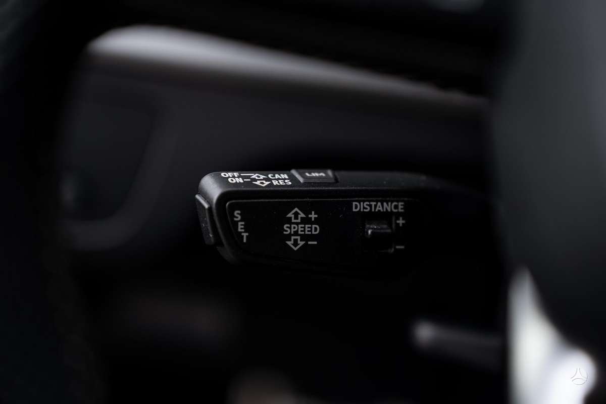 Audi Q5, off-road / crossover