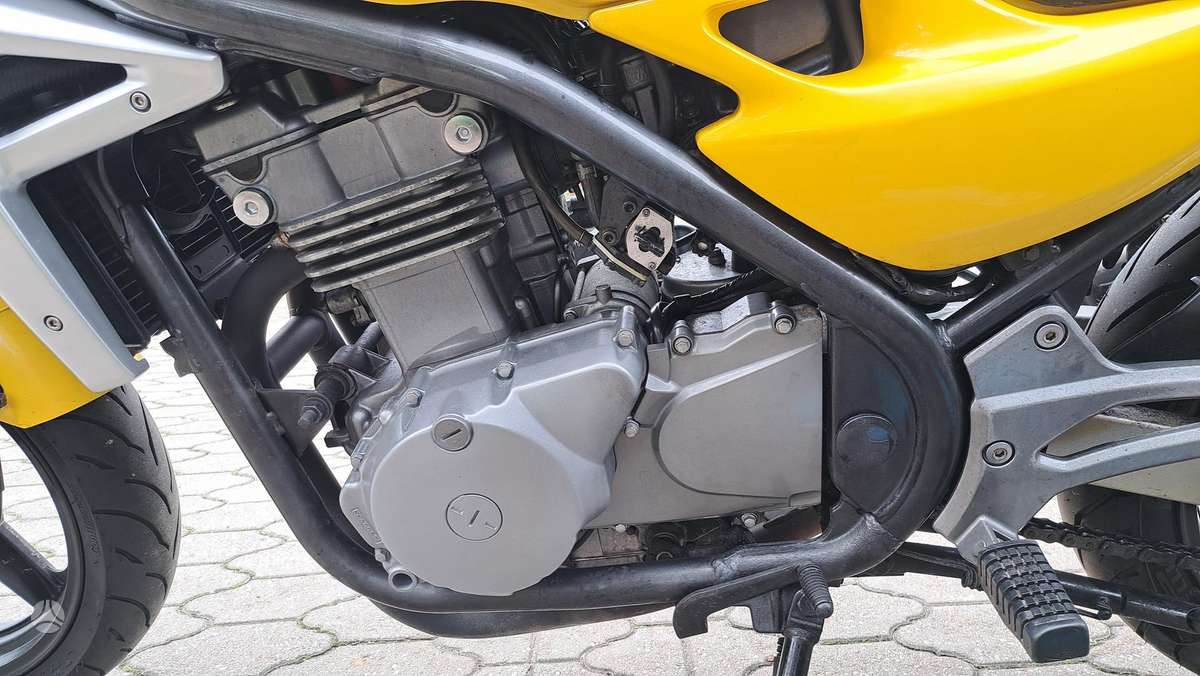 Kawasaki ER 500cc, street / classic