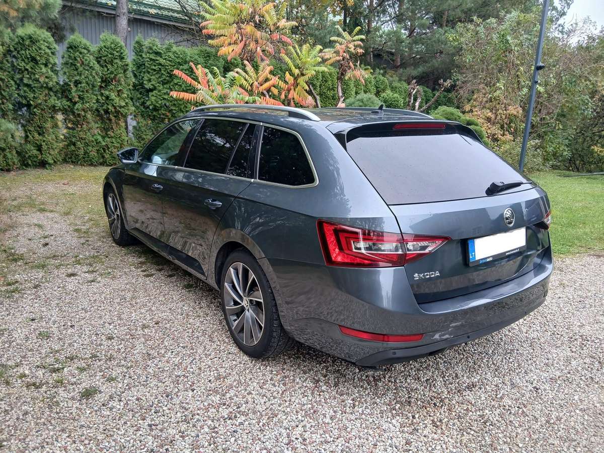 Skoda Superb, 2.0 l., Универсал