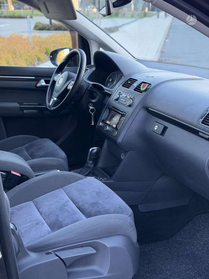 Volkswagen Touran, Минивэн