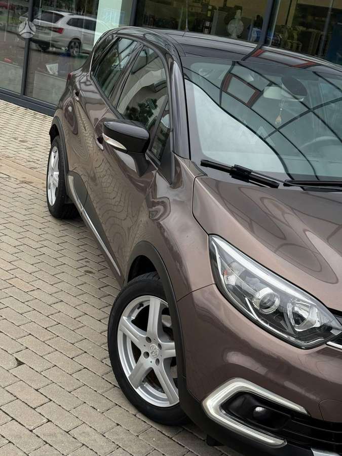 Renault Captur, 1.5 l., off-road / crossover