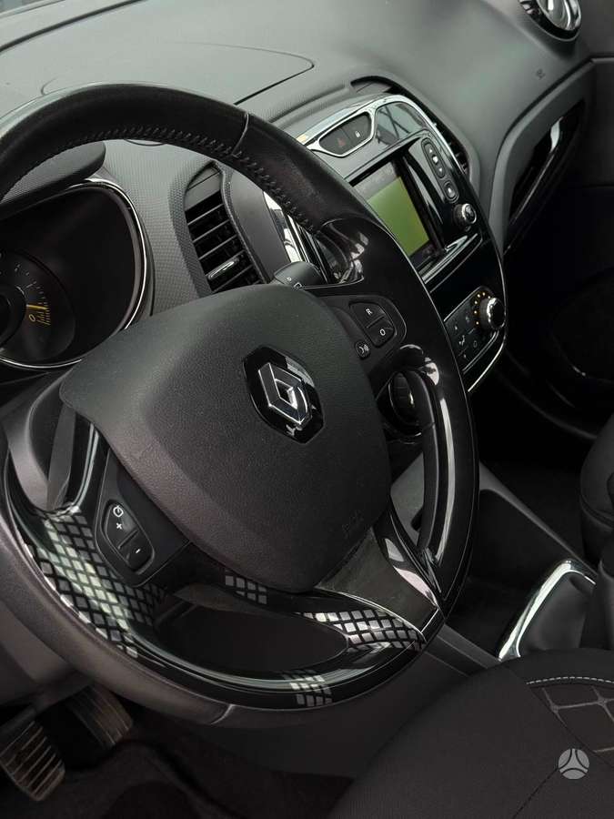 Renault Captur, 1.5 l., off-road / crossover