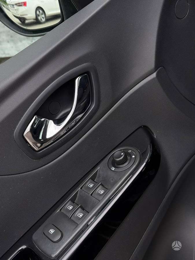 Renault Captur, 1.5 l., off-road / crossover