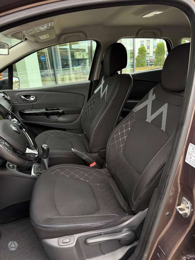 Renault Captur, 1.5 l., off-road / crossover
