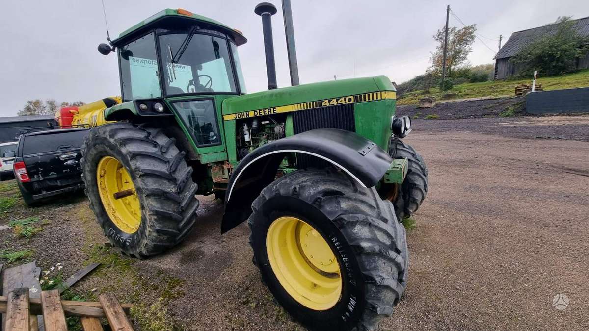John Deere 4440, traktori